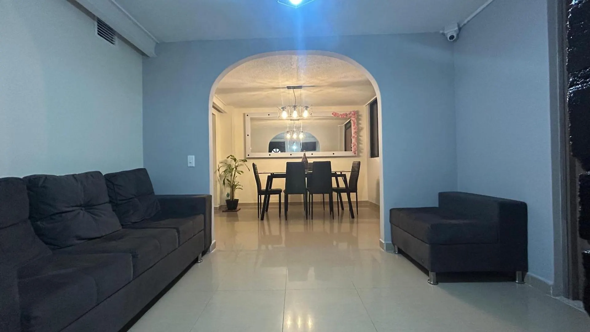 Cattleya Real - Home Bogota Homestay